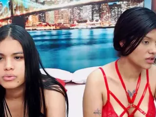 MishellFolk's Live Sex Cam Show