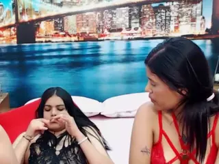 MishellFolk's Live Sex Cam Show