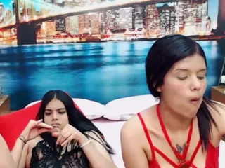MishellFolk's Live Sex Cam Show