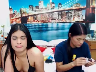 MishellFolk's Live Sex Cam Show