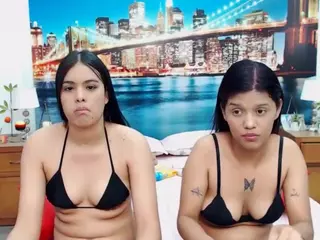 MishellFolk's Live Sex Cam Show