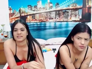 MishellFolk's Live Sex Cam Show
