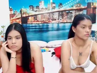 MishellFolk's Live Sex Cam Show
