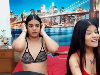 MishellFolk's Live Sex Cam Show