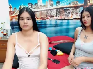 MishellFolk's Live Sex Cam Show