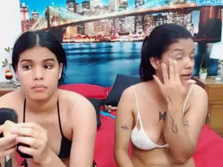 MishellFolk's Live Sex Cam Show