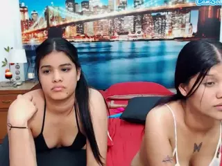 MishellFolk's Live Sex Cam Show