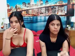 MishellFolk's Live Sex Cam Show