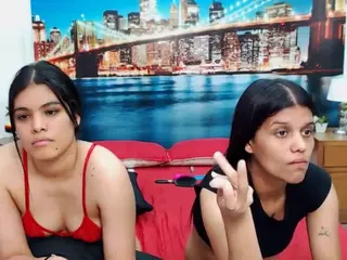 MishellFolk's Live Sex Cam Show