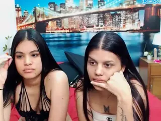 MishellFolk's Live Sex Cam Show