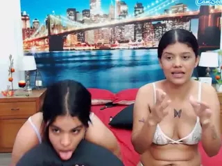 MishellFolk's Live Sex Cam Show