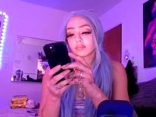 Live cam show with miabella