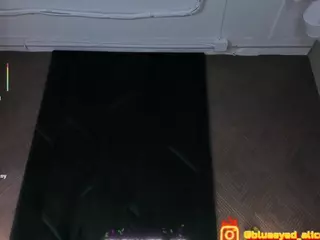 Alice's Live Sex Cam Show