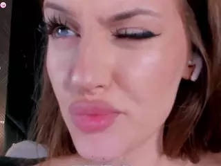 Alice's Live Sex Cam Show