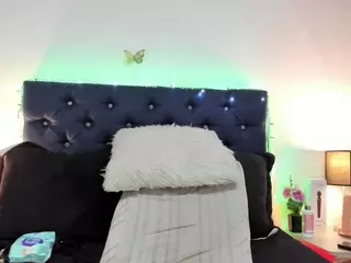 VALENTINA-LOLA's Live Sex Cam Show