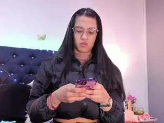 VALENTINA-LOLA's Live Sex Cam Show