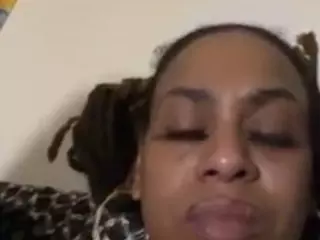 CinnaRoc's Live Sex Cam Show