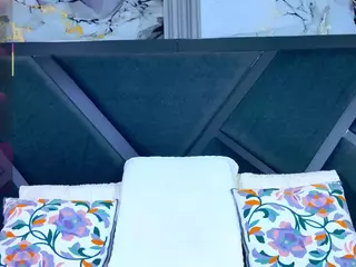 ZafiroClean's Live Sex Cam Show