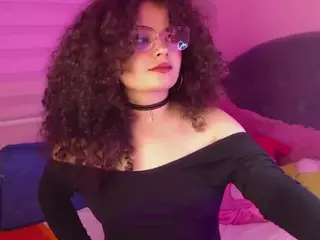 SuzieBluee's Live Sex Cam Show