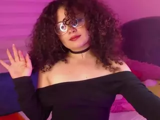 SuzieBluee's Live Sex Cam Show