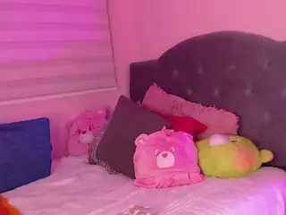 SuzieBluee's Live Sex Cam Show