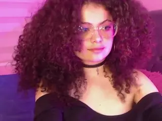 SuzieBluee's Live Sex Cam Show