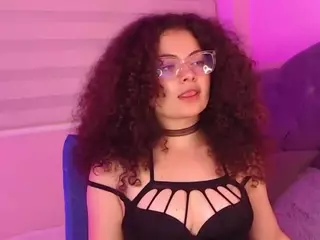 SuzieBluee's Live Sex Cam Show