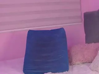 SuzieBluee's Live Sex Cam Show