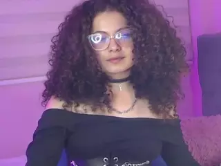 SuzieBluee's Live Sex Cam Show