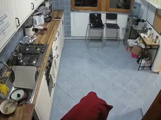 voyeurcam julmodels kitchen 2's Live Sex Cam Show