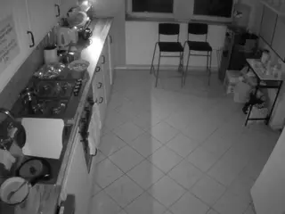 voyeurcam julmodels kitchen 2's Live Sex Cam Show