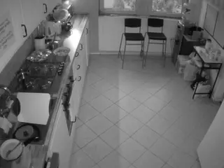 voyeurcam julmodels kitchen 2's Live Sex Cam Show