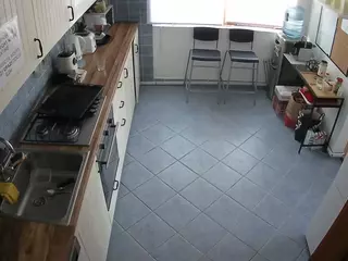 voyeurcam julmodels kitchen 2's Live Sex Cam Show