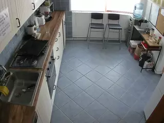 voyeurcam julmodels kitchen 2's Live Sex Cam Show