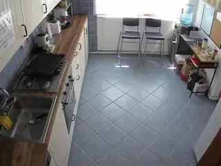 voyeurcam julmodels kitchen 2's Live Sex Cam Show