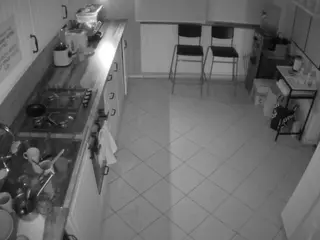voyeurcam julmodels kitchen 2's Live Sex Cam Show