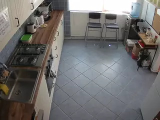 voyeurcam julmodels kitchen 2's Live Sex Cam Show