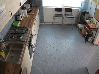 voyeurcam julmodels kitchen 2's Live Sex Cam Show