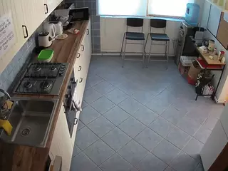 voyeurcam julmodels kitchen 2's Live Sex Cam Show