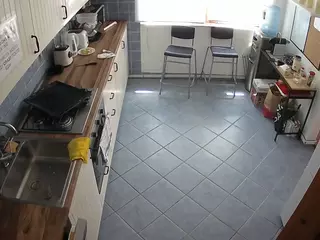 voyeurcam julmodels kitchen 2's Live Sex Cam Show