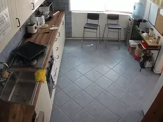voyeurcam julmodels kitchen 2's Live Sex Cam Show