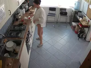 voyeurcam julmodels kitchen 2's Live Sex Cam Show