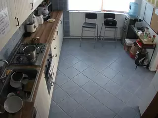 voyeurcam julmodels kitchen 2's Live Sex Cam Show