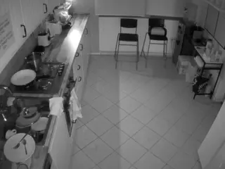 voyeurcam julmodels kitchen 2's Live Sex Cam Show