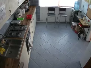 voyeurcam julmodels kitchen 2's Live Sex Cam Show