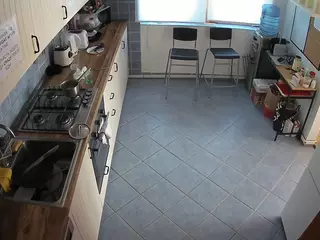 voyeurcam julmodels kitchen 2's Live Sex Cam Show