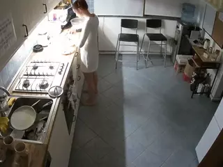 voyeurcam julmodels kitchen 2's Live Sex Cam Show