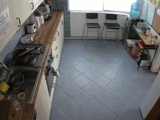 voyeurcam julmodels kitchen 2's Live Sex Cam Show