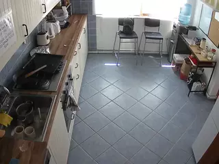 voyeurcam julmodels kitchen 2's Live Sex Cam Show