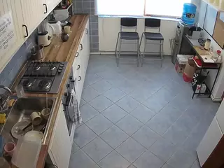 voyeurcam julmodels kitchen 2's Live Sex Cam Show